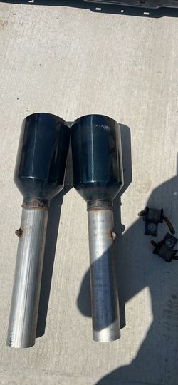Dodge charger scatpack exhaust tips