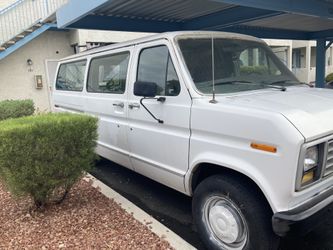 Ford E-250 Econoline