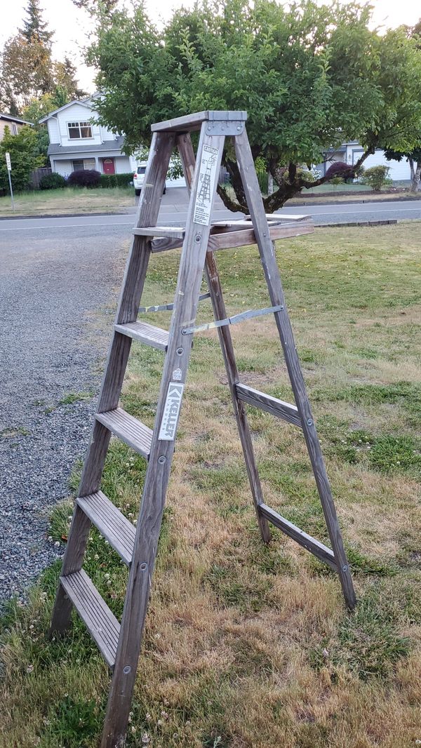 6' wooden ladder for Sale in Kirkland, WA OfferUp