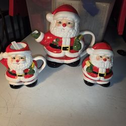 Vintage santa teapot set