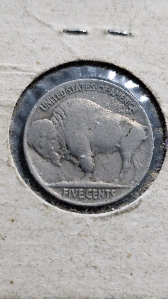 Nickel 1937 Three Leggs