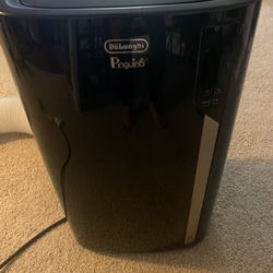 Selling Delonghi AC Unit 