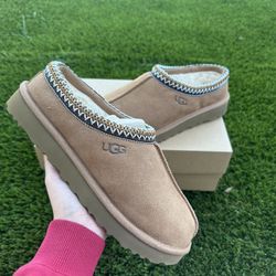 UGG Tasman “Chestnut” Women’s 9, 8 and 7