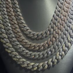 Exotic Benny-Style Moissanite Cuban Chain