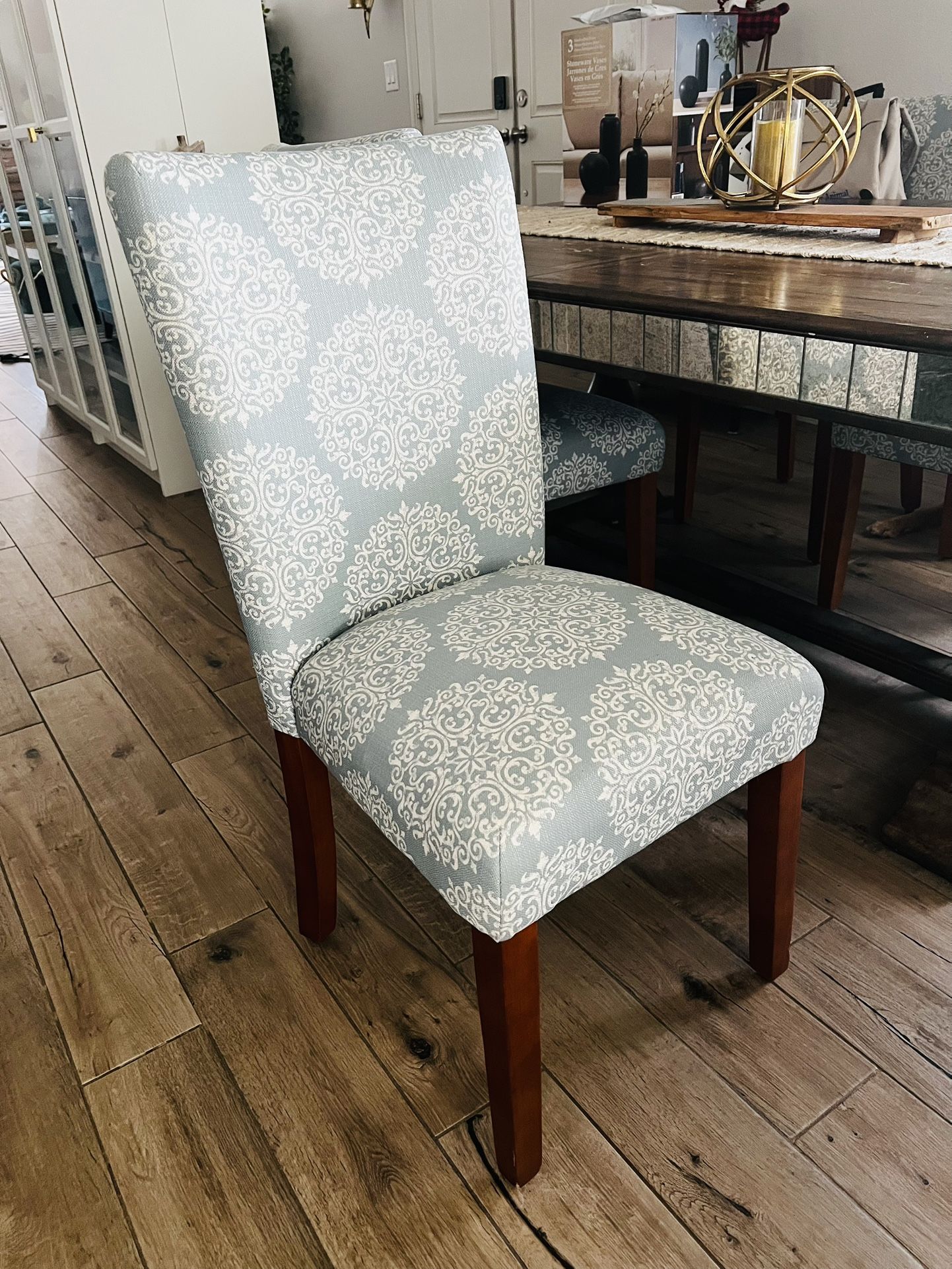 Classic Upholstered Accent Dining Chair, Blue and Cream Medallion