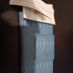 NWT Adrienne Vittadini Blue Snake Skin Pattern Leather Fold Out Tab Snap Wallet.

