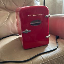 Frigidaire Mini Fridge