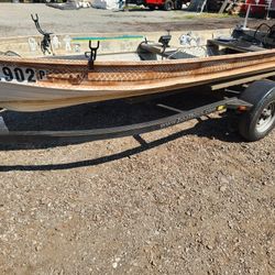 14 Ft  Fishing Boat