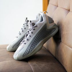 New Adidas Anthony Edwards low  Sz 13 Metallic grey