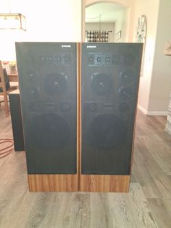 Pioneer  250W speakers