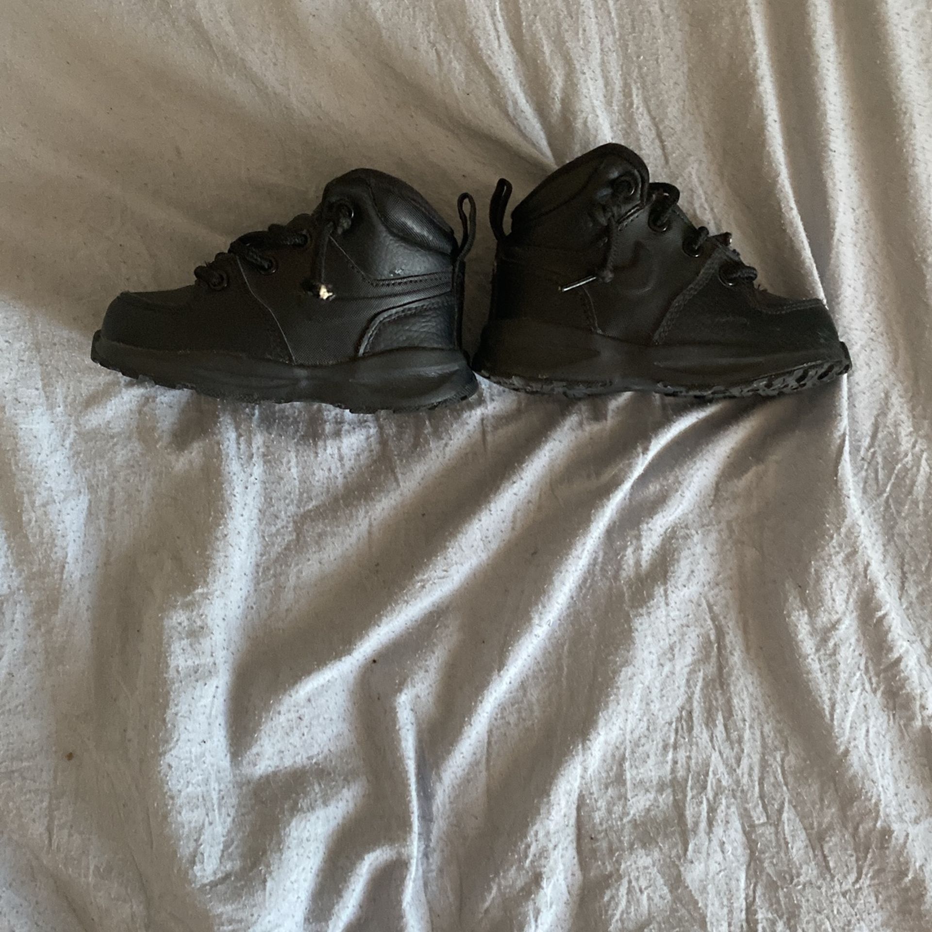 Nike ACG Boots (6c)
