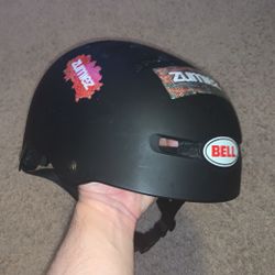 Helmet (skateboard/bike/snowboard) Size Youth Large-Adult Small