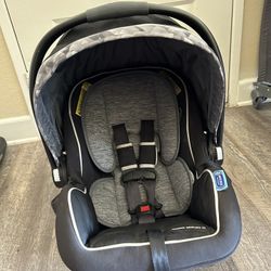 GRACO car seat 