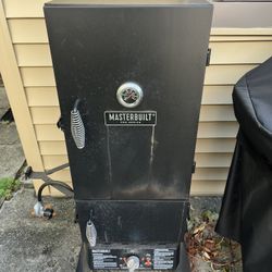 Masterbuilt Pro Series Gas Smoker