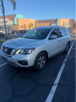 Nissan Pathfinder SL