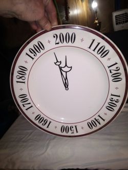 4 Syracuse China Millennial Clock 12' Round Platter Plates