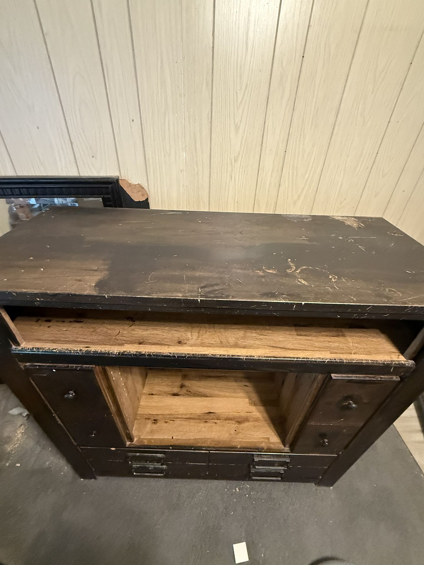 Heavy Dresser With Mirror