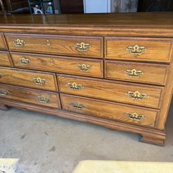 BROYHILL DRESSER 
