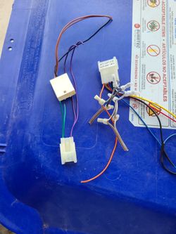 Used 1987 and up toyota car stereo radio harness