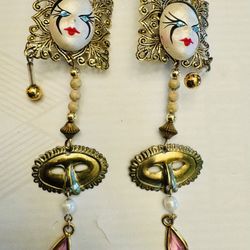 Vintage Mardi Gras Mask Handpainted Clip Fashion Earrings