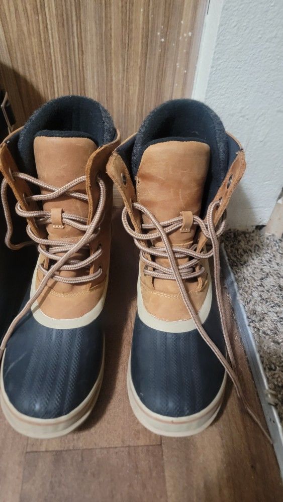 SOREL Waterproof Boots 👢 