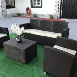 In-pool  chairs-New En Caja 