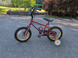 Toddler/kids bike with training wheels