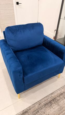 Big couch chair