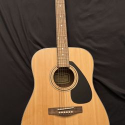 Yamaha Guitar 