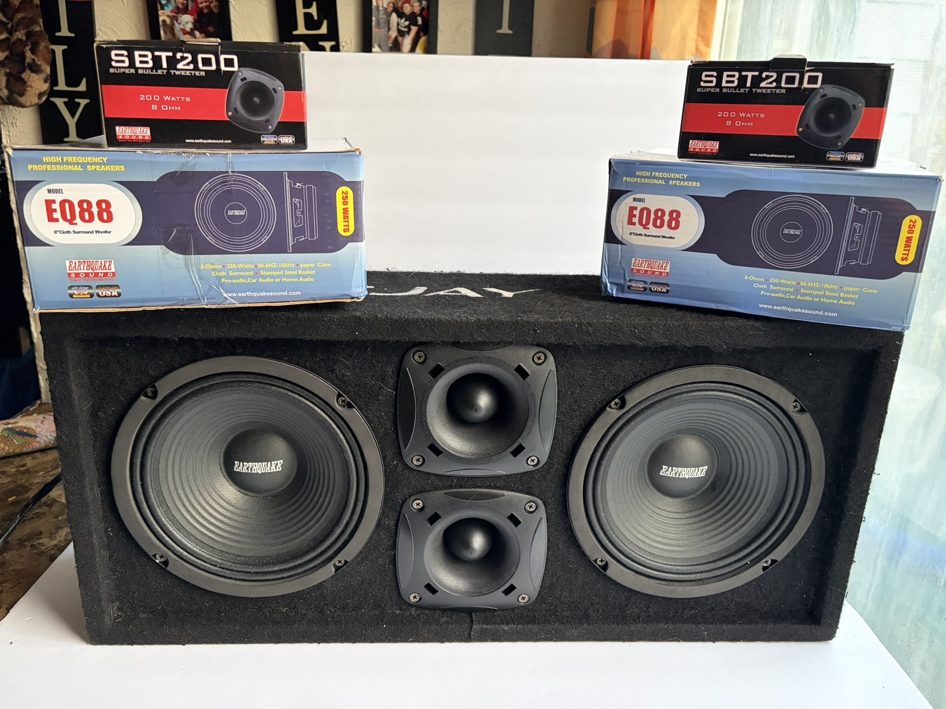 Earthquake 8"Midrange chuchero voicebox amazing sound and clarity 