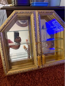 Display case