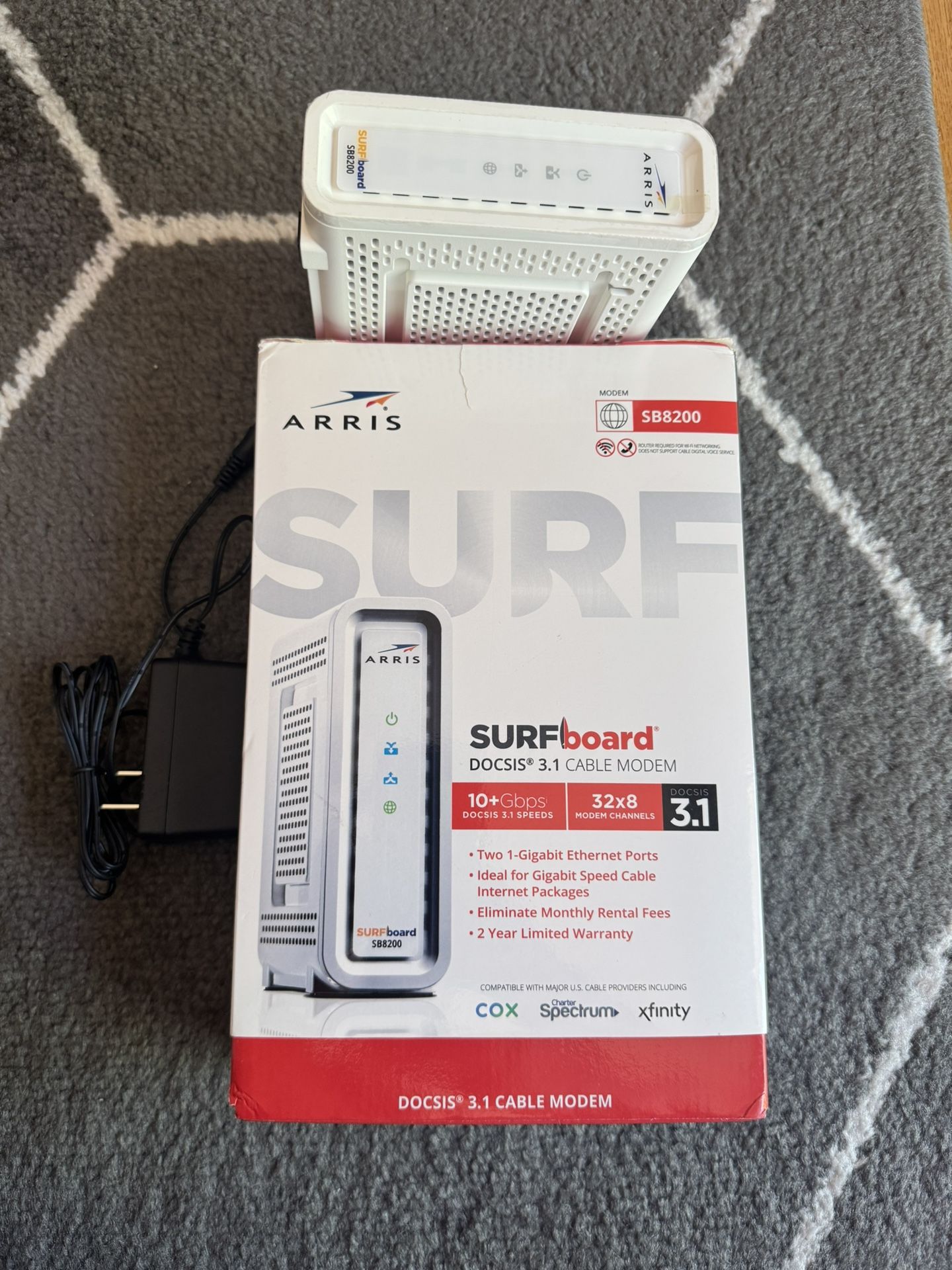 Arris SB8200 SURFboard DOCSIS 3.1 Cable Modem