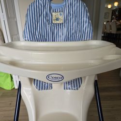 Cosco Highchair  (Upper Allen Mechanicsburg)