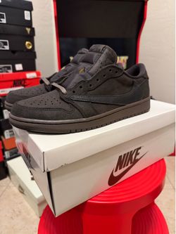 Jordan 1 Low Travis Scott Velvet Brown