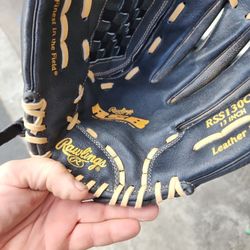 Rawlings  Baseball Glove 