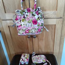 Vera Bradley Bucket Purse With Accessories