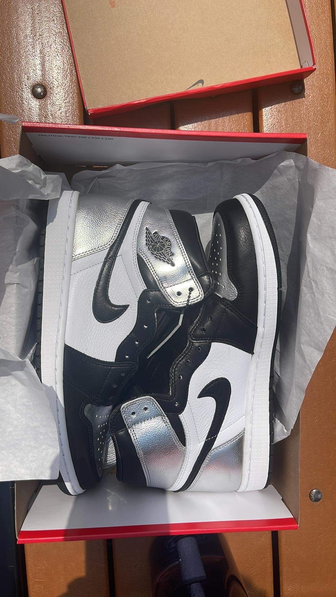 Jordan 1 Silver toe Size 9.5M/11W