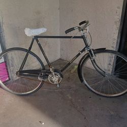 Vintage Raleigh Tourist Bike