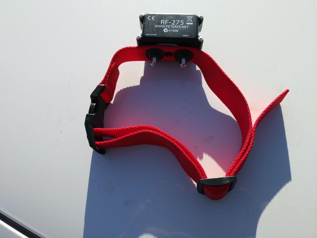 PetSafe RF - 275 obedience collar for underground fence brand new retails for 175 I'm asking 40