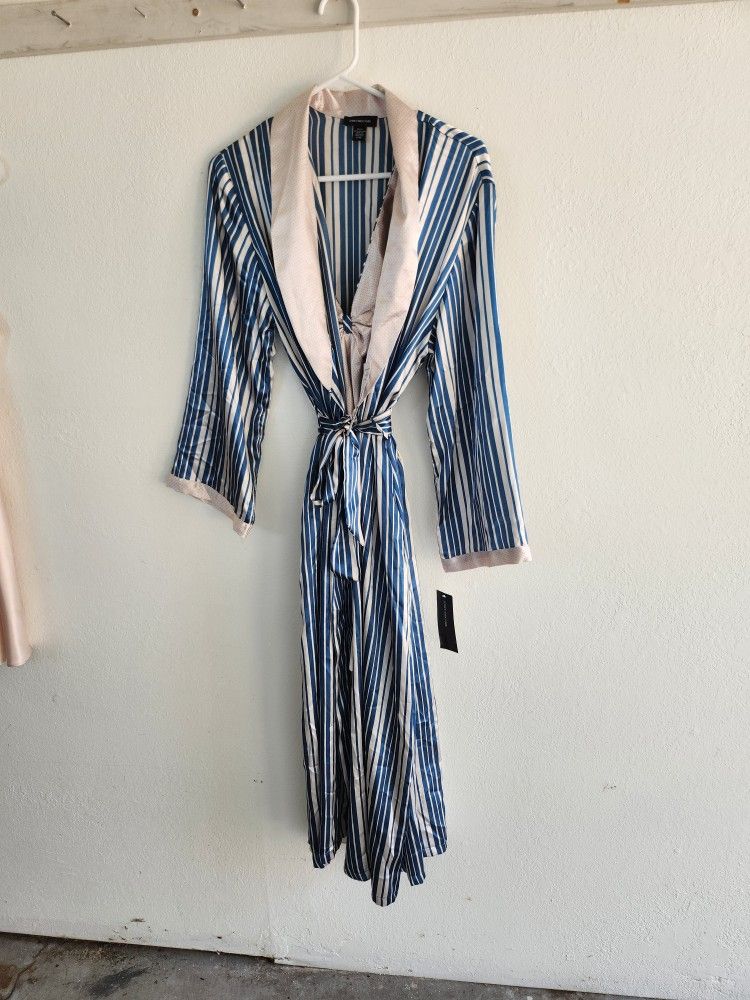 Jones of New York Robe & Gown
