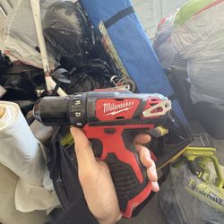 drill / driver milwaukee m12