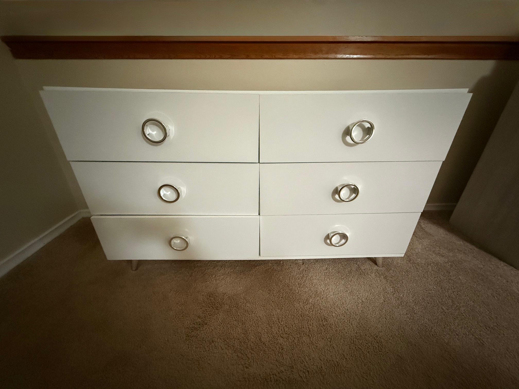 PICK UP ONLY - Modern 6-Drawer Dresser β Glossy White Finish | (Like New!)