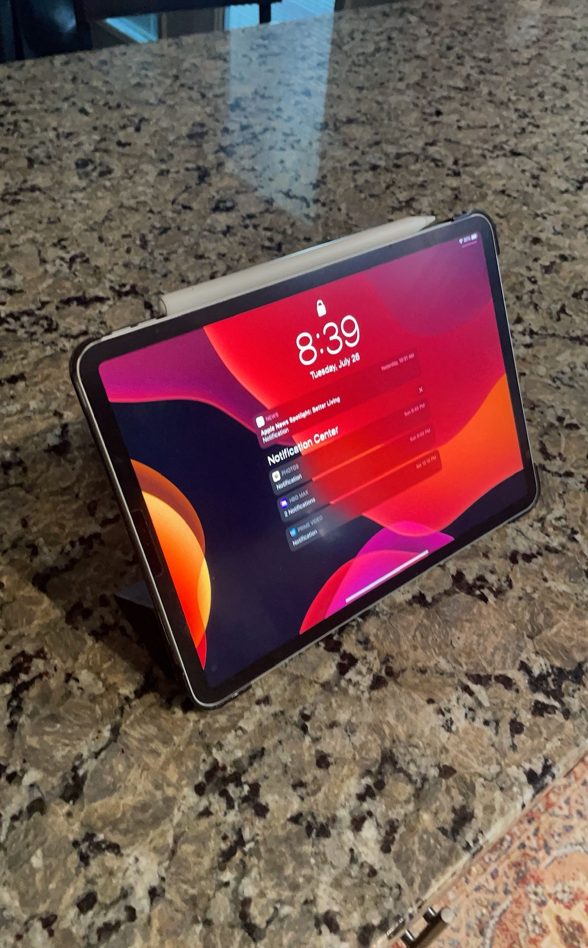 iPad Pro 11-inch (2nd Gen) Wi-Fi With Free Pencil