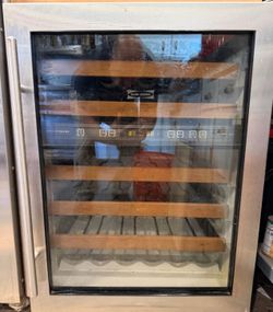 Subzero 2-Zone Wine Fridge - for Parts or Repair