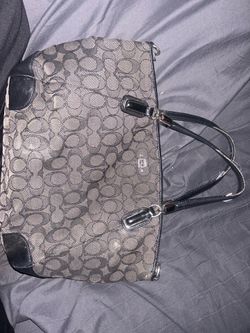 Coach Signature Canvas Tote Bag – Black/Grey Monogram Purse