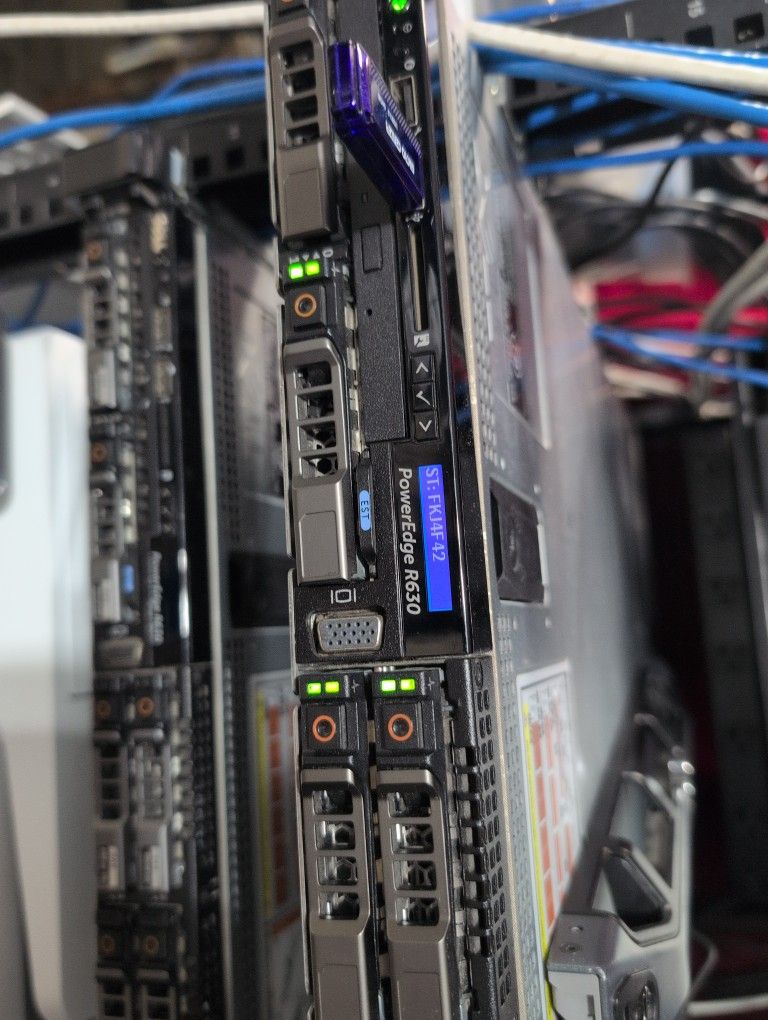 Dell PowerEdge R630 Rack Server Dual Intel Xeon E-5-2630 V3 2.40GHz 64GB DDR4