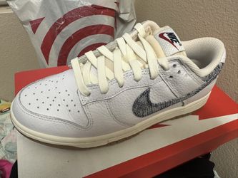 Nike Dunk low Brand New size 8.5