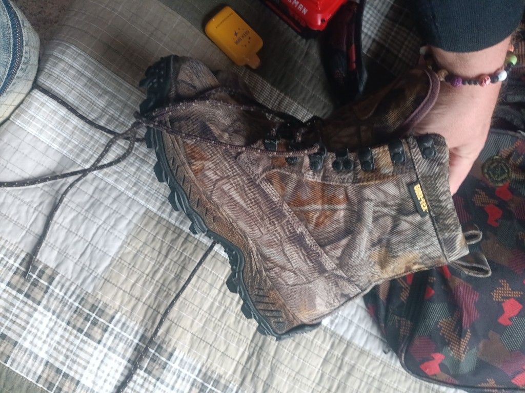 Men's Boots Size 9