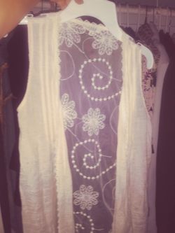 Cozy! Beige Tunic Sleevesless Open Front, Lace and Sheer Texture in Back Size S (Teen or adult)