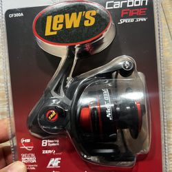 Lews Carbon fiber spinning reel . new